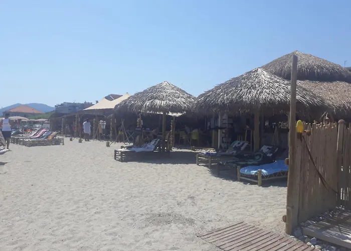 아파트 Ampio Giardino Vista Mare *